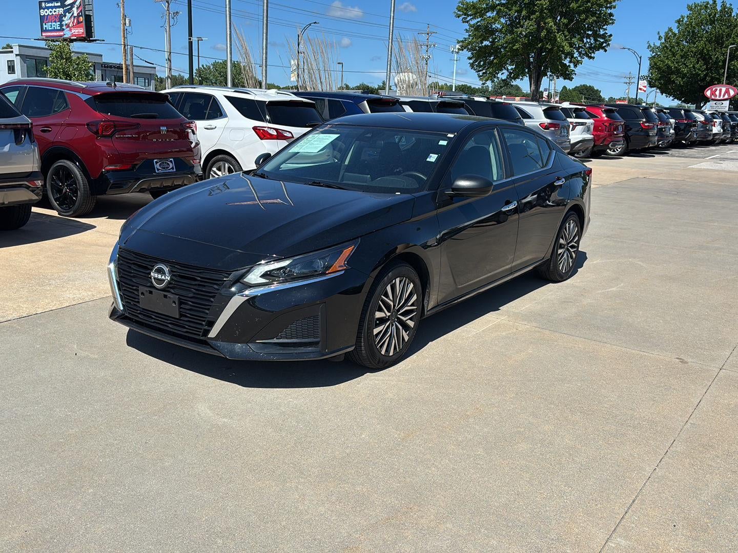 2025 Nissan Altima SV