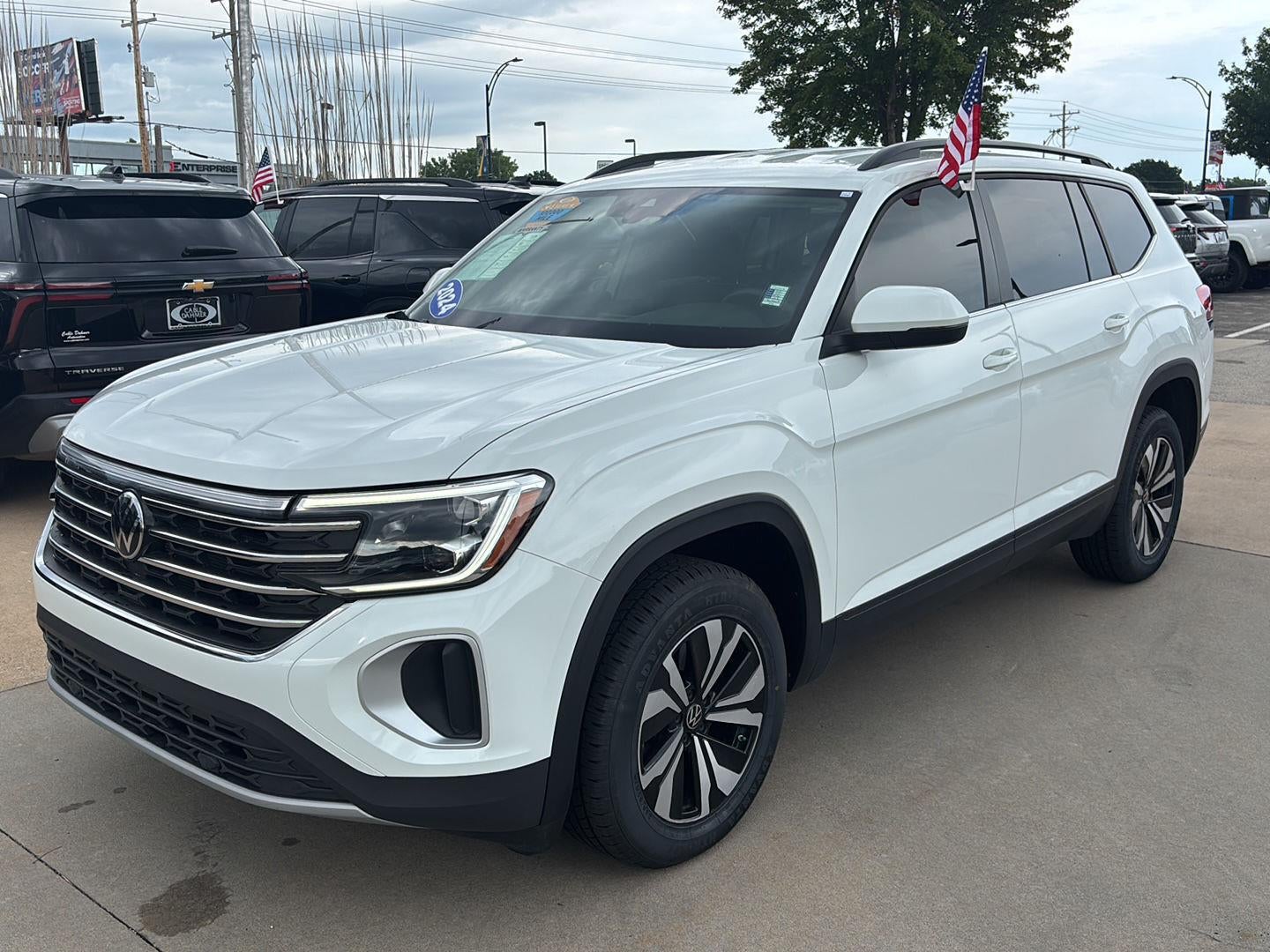 2024 Volkswagen Atlas 2.0T SE