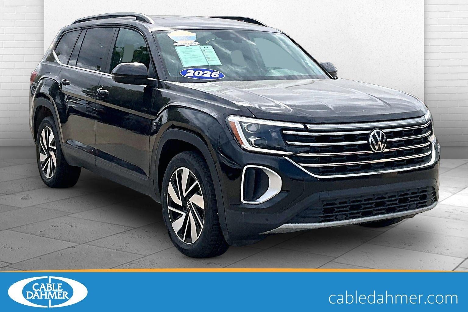 2025 Volkswagen Atlas 2.0T SE w/Technology