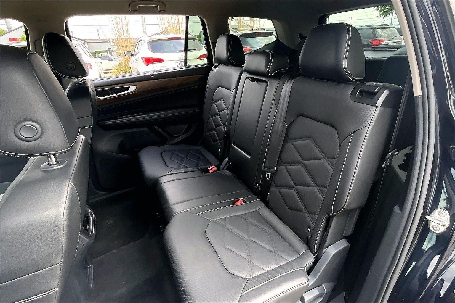 2025 Volkswagen Atlas 2.0T SE w/Technology