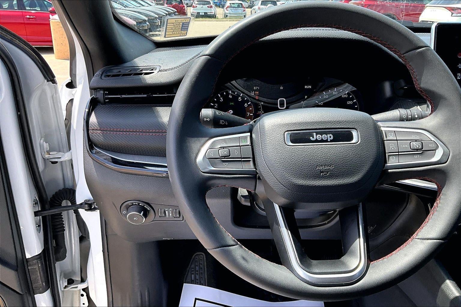 2025 Jeep Compass Trailhawk