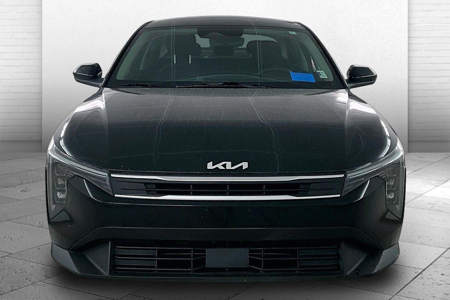 Used 2025 Kia K4 LXS with VIN 3KPFT4DE1SE071863 for sale in Kansas City