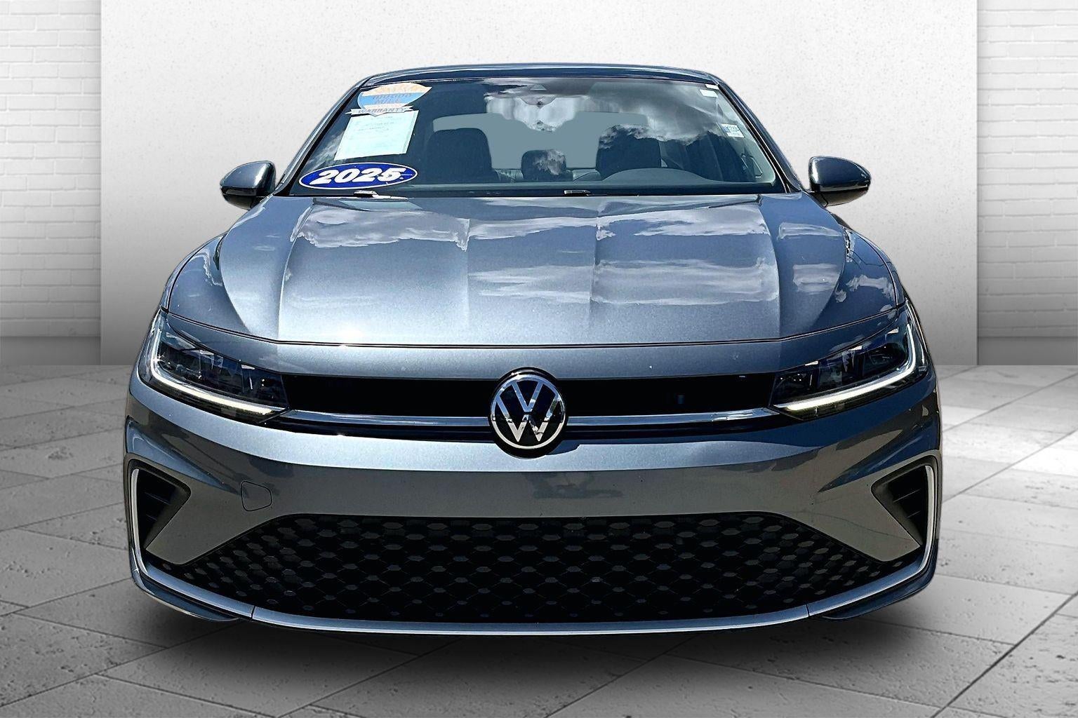 Used 2025 Volkswagen Jetta SE with VIN 3VW7X7BU7SM029799 for sale in Kansas City