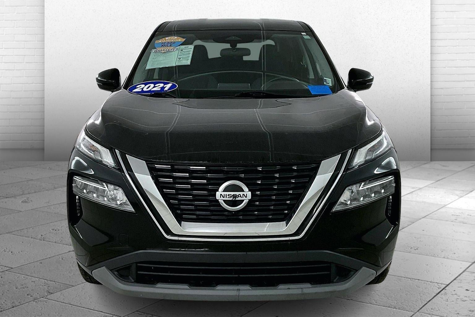 Used 2021 Nissan Rogue SV with VIN 5N1AT3BB1MC708818 for sale in Kansas City