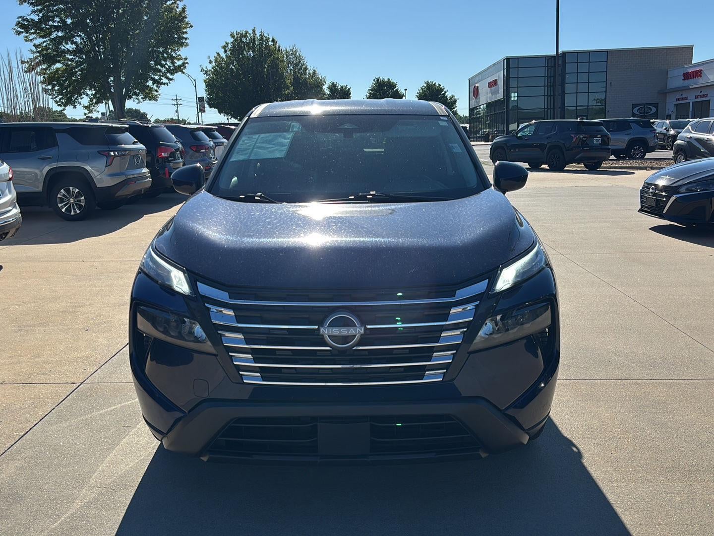 Used 2025 Nissan Rogue SV with VIN 5N1BT3BB0SC826411 for sale in Kansas City