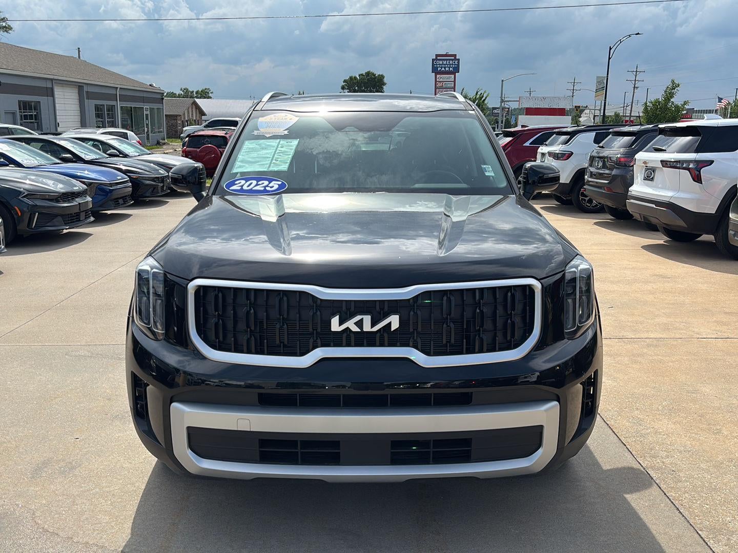 Used 2025 Kia Telluride EX with VIN 5XYP34GC1SG654824 for sale in Kansas City