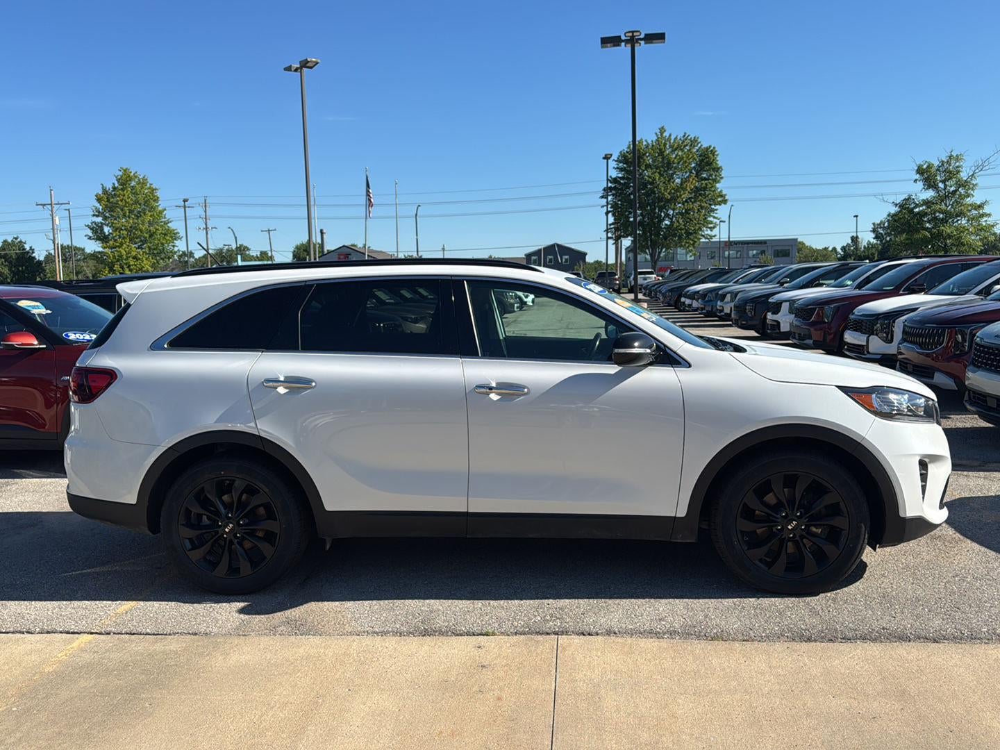 Used 2020 Kia Sorento S with VIN 5XYPG4A57LG694843 for sale in Kansas City