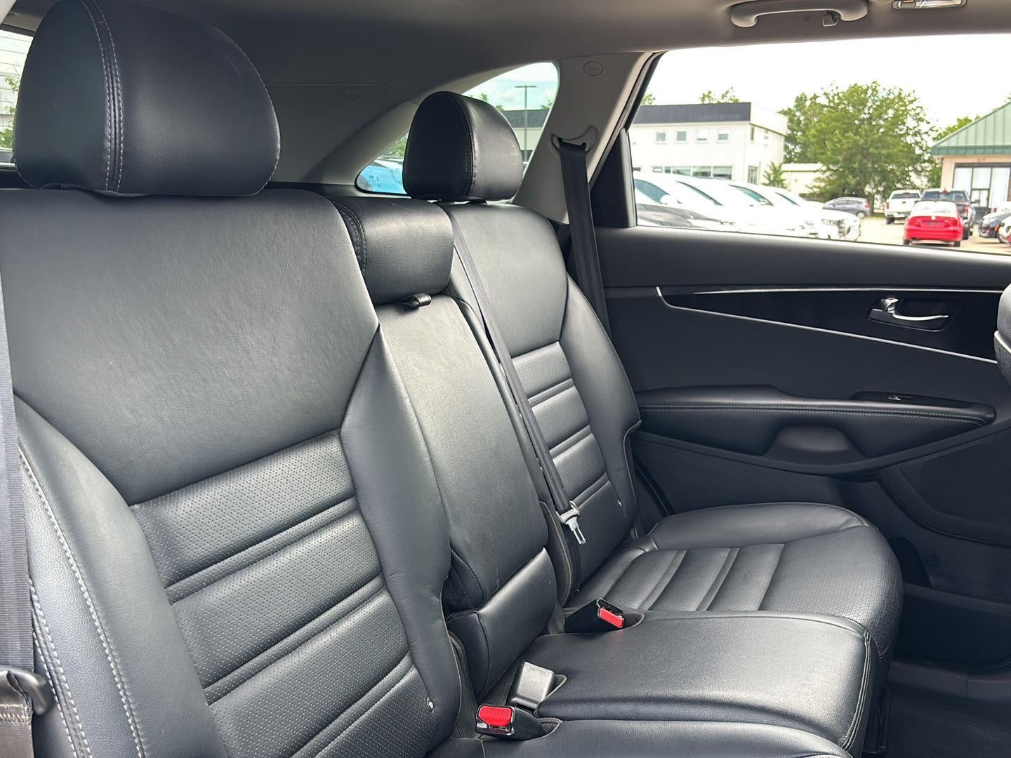 2020 Kia Sorento EX V6