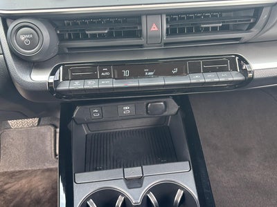 2025 Toyota Prius LE