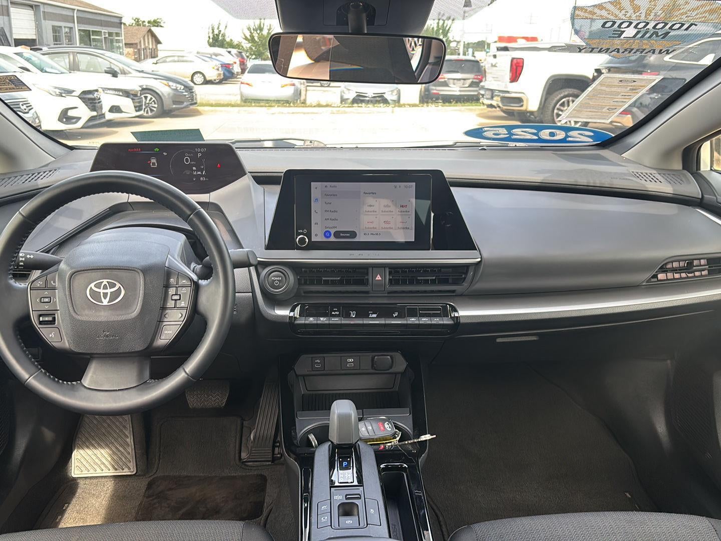 2025 Toyota Prius LE
