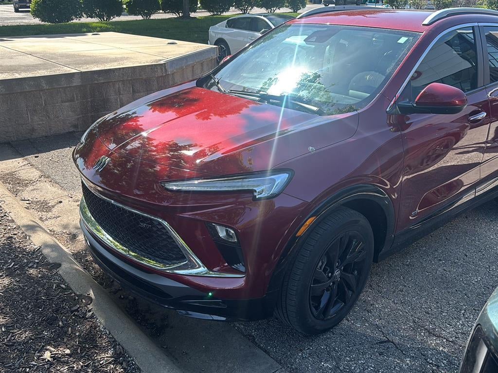2025 Buick Encore GX Sport Touring's photo