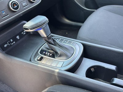 2025 Hyundai KONA SE