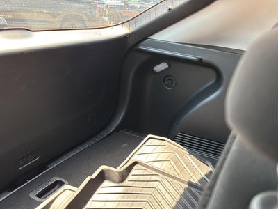 2025 Hyundai KONA SE