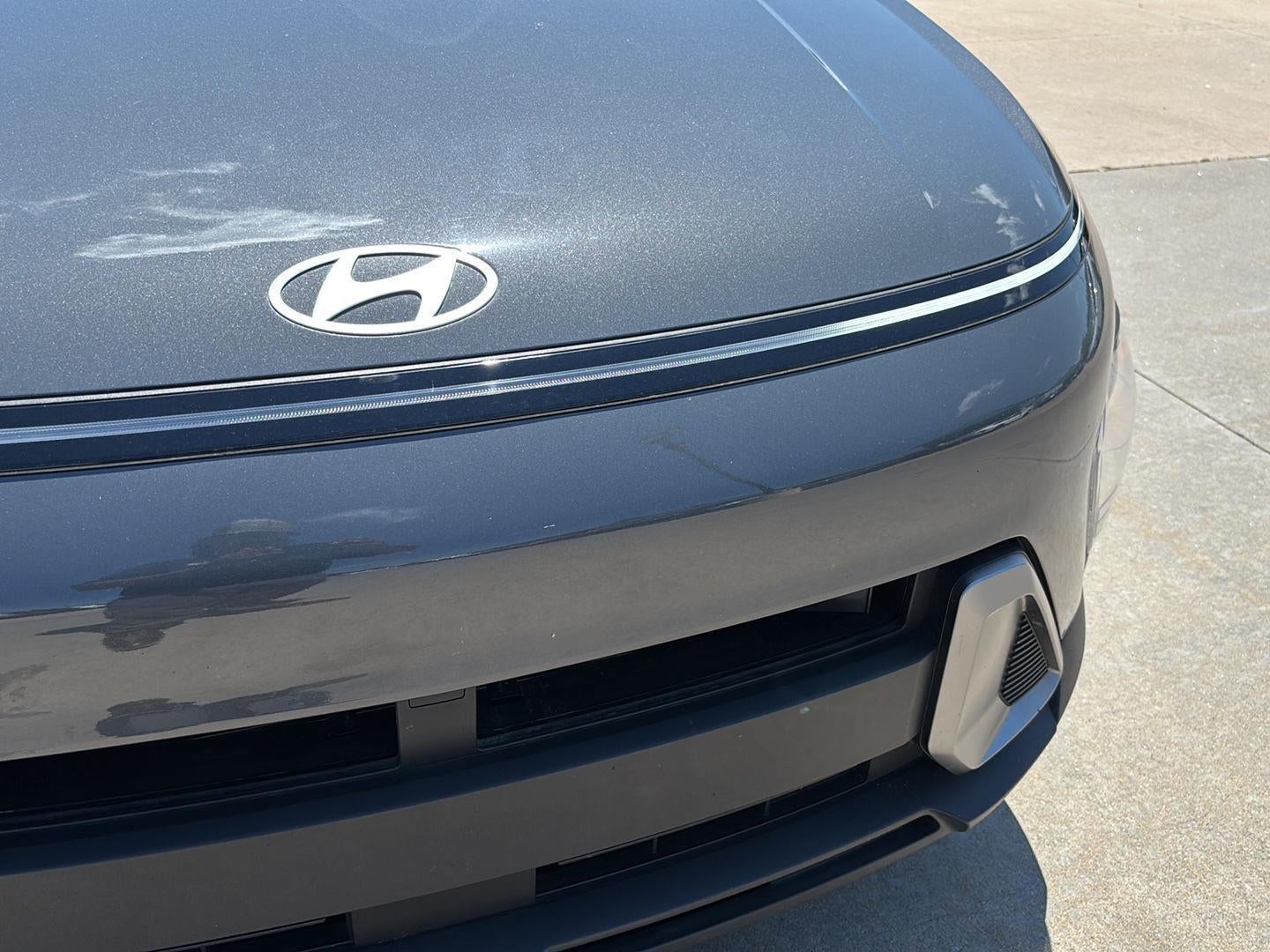 2025 Hyundai KONA SE
