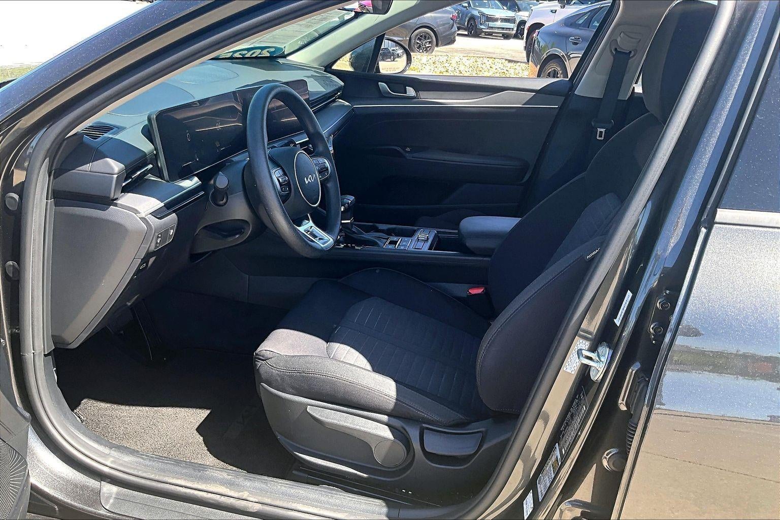 2025 Kia K5 LXS