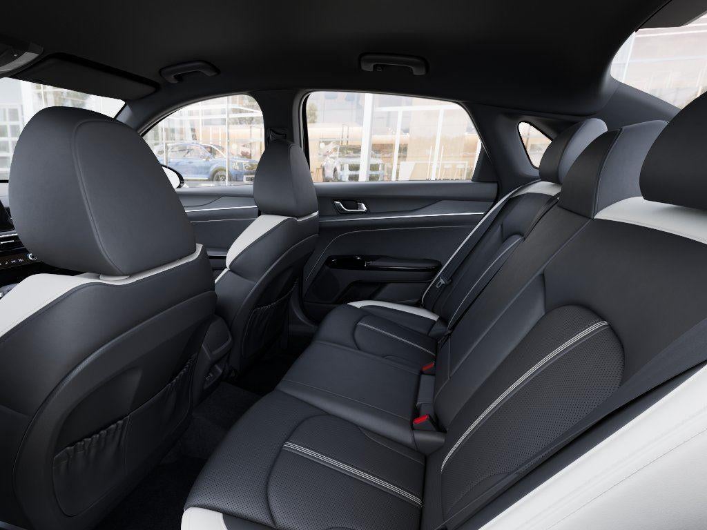 2026 Kia K5 Base
