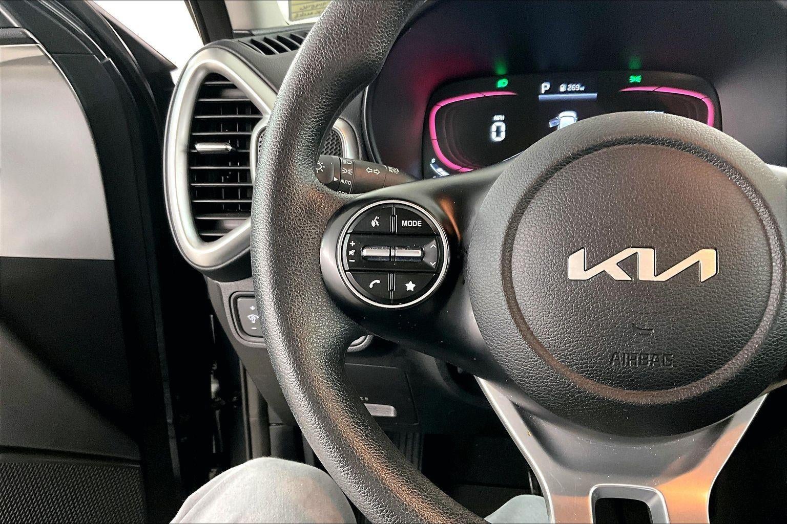 2024 Kia Soul LX