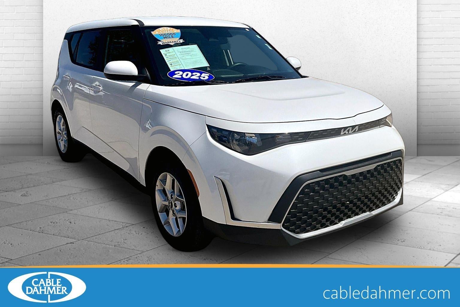 2025 Kia Soul 2.0L LX IVT's photo