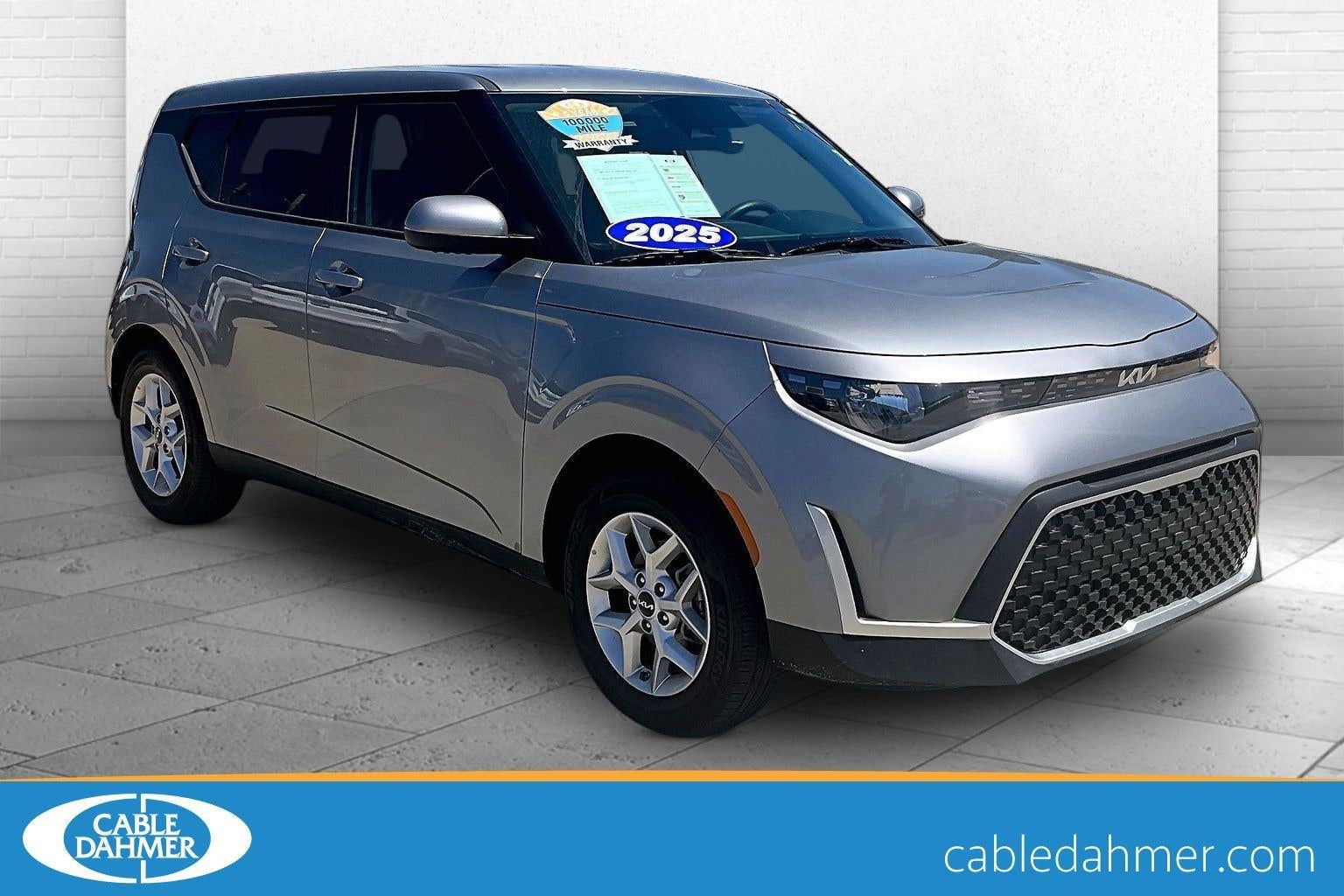 2025 Kia Soul 2.0L LX IVT's photo