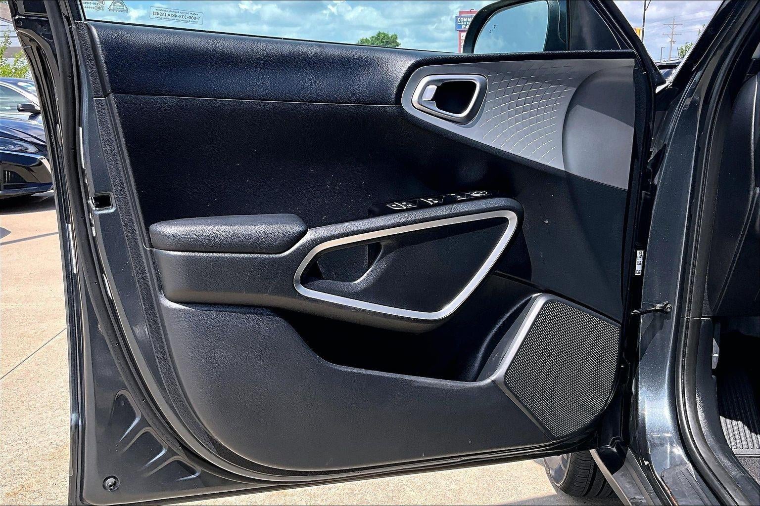 2025 Kia Soul LX