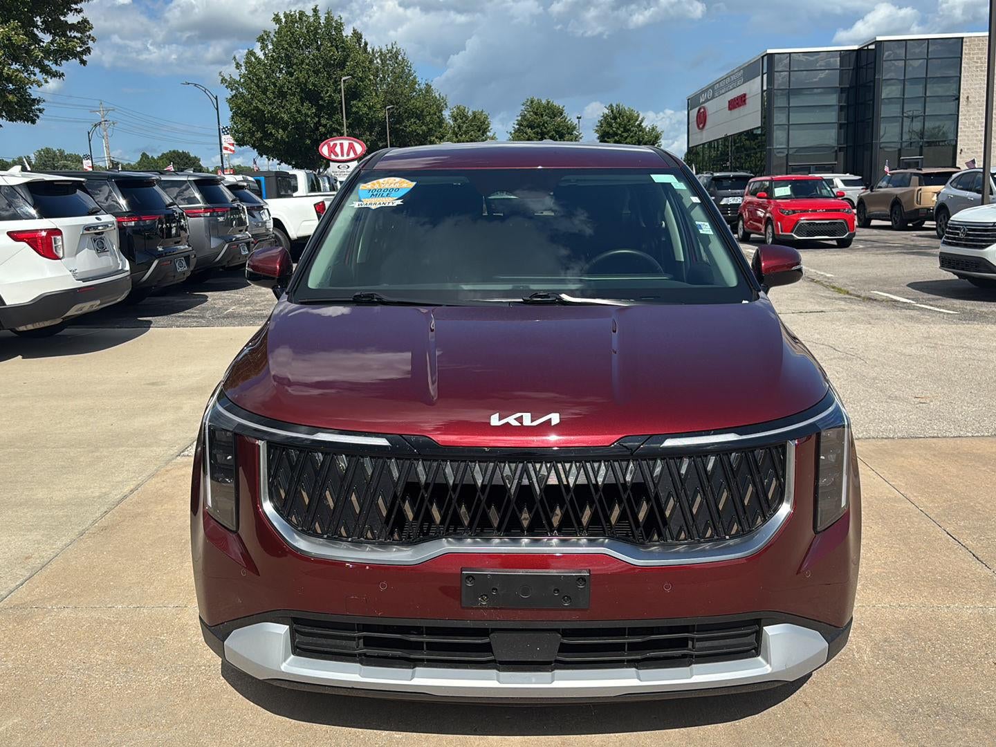 Used 2026 Kia Carnival LXS with VIN KNDNB5K31T6597049 for sale in Kansas City