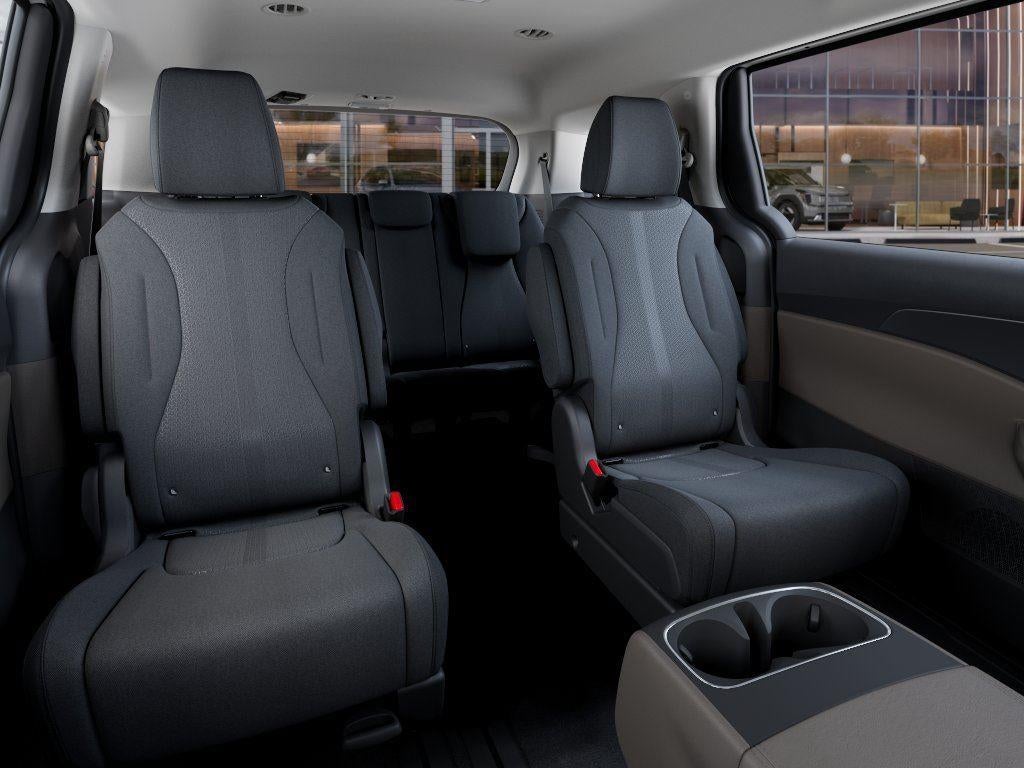 2026 Kia CARNIVAL Base