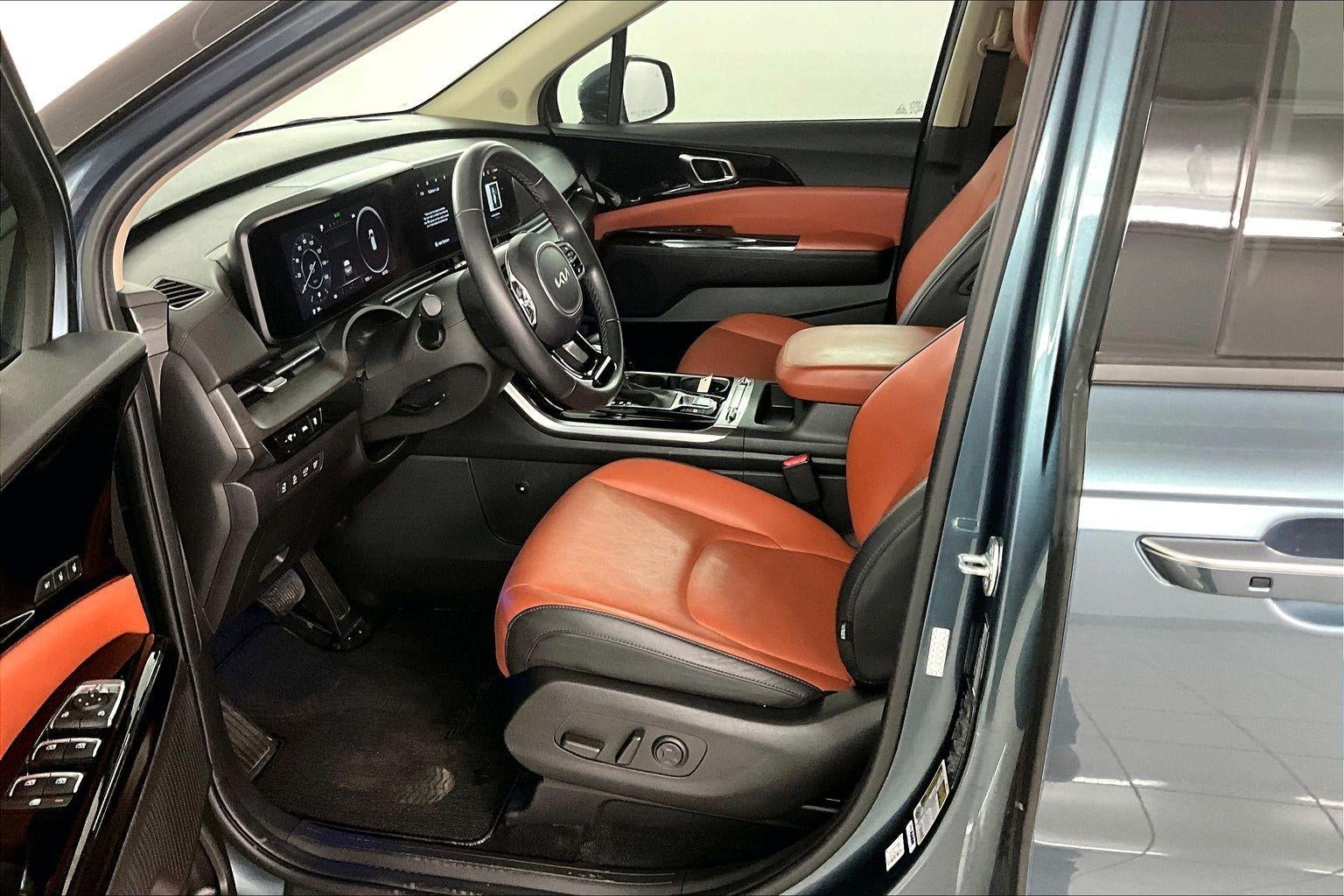 2024 Kia Carnival SX