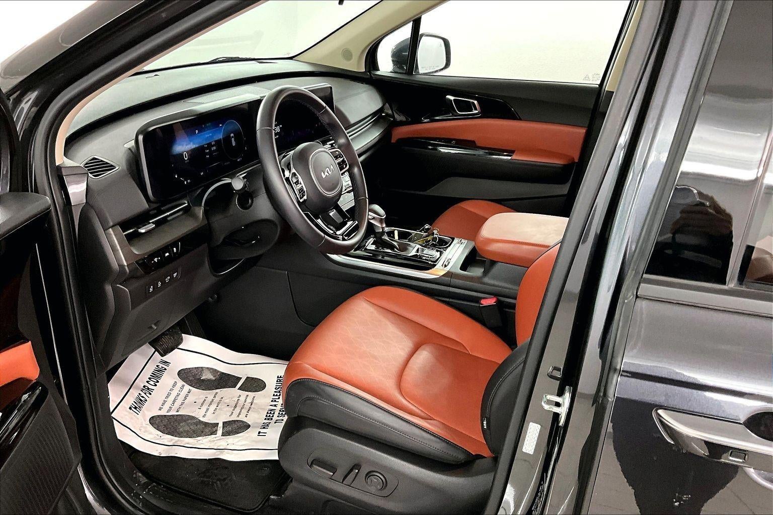 2024 Kia CARNIVAL SX