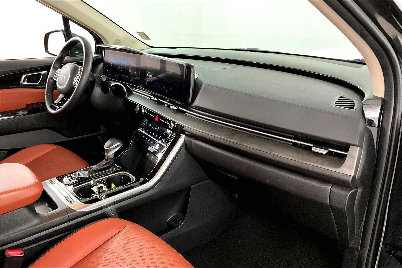 2024 Kia CARNIVAL SX