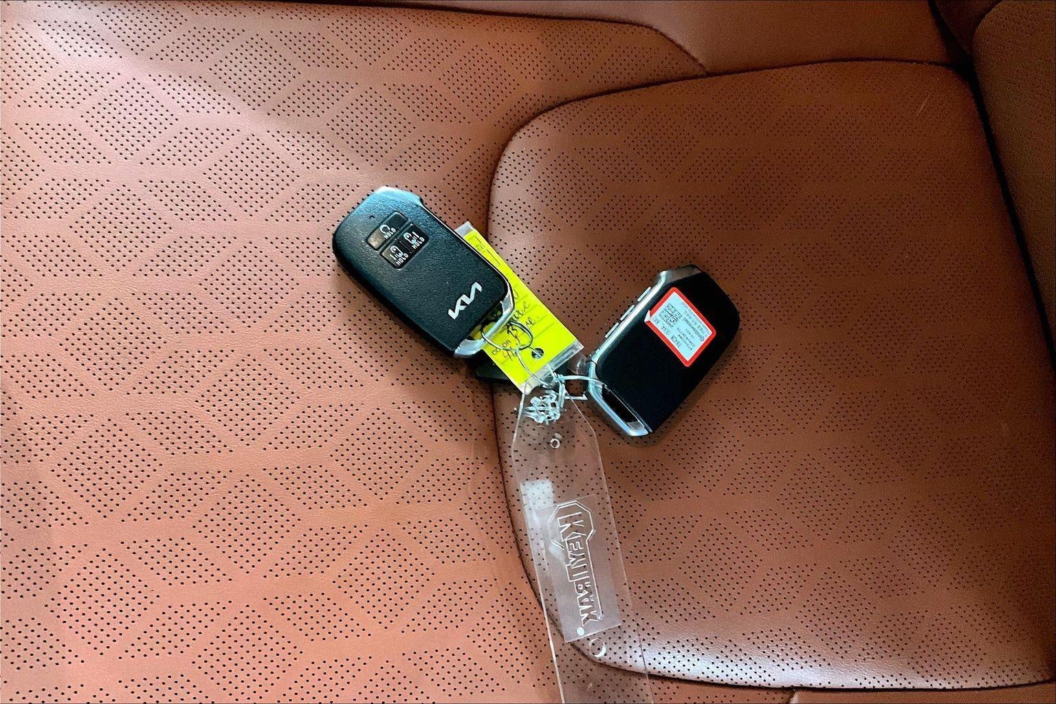 2024 Kia CARNIVAL SX