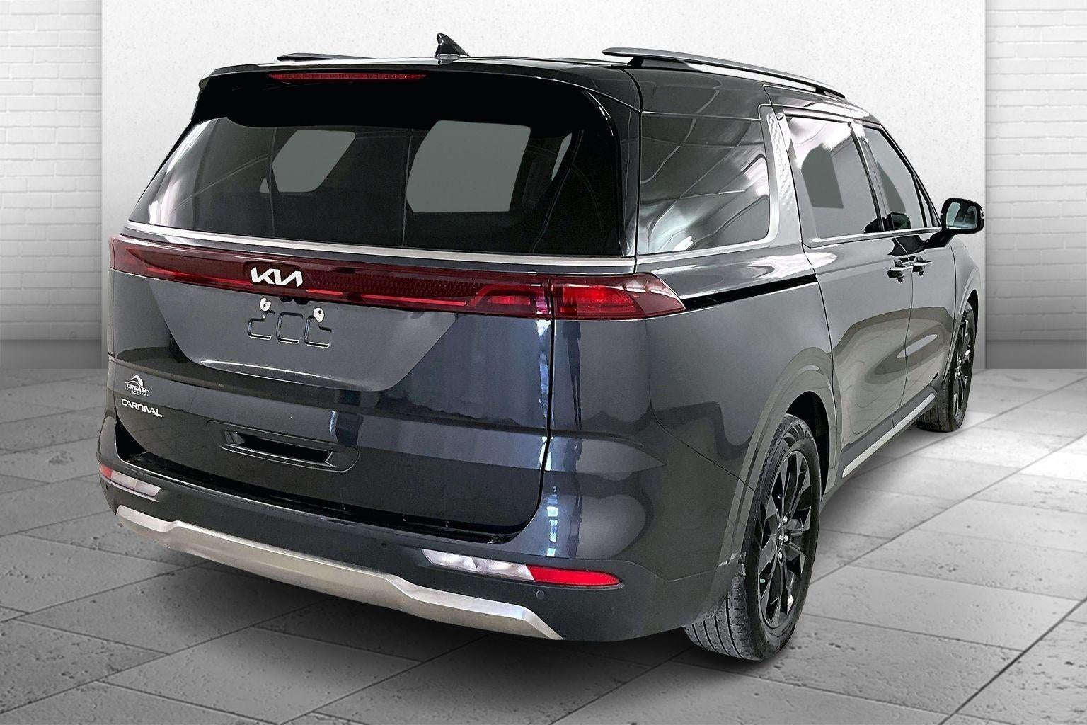 2024 Kia CARNIVAL SX