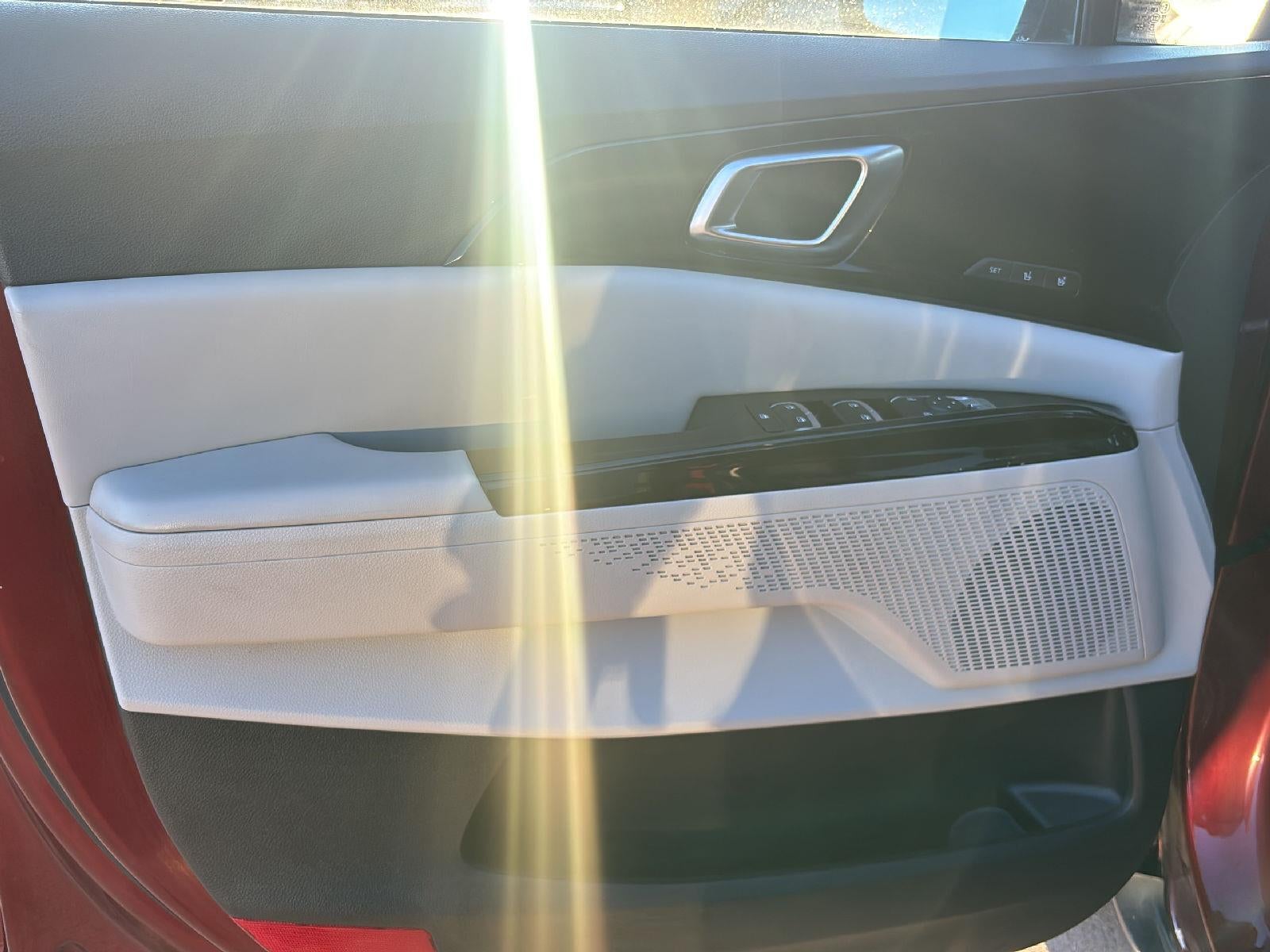 2024 Kia Carnival SX