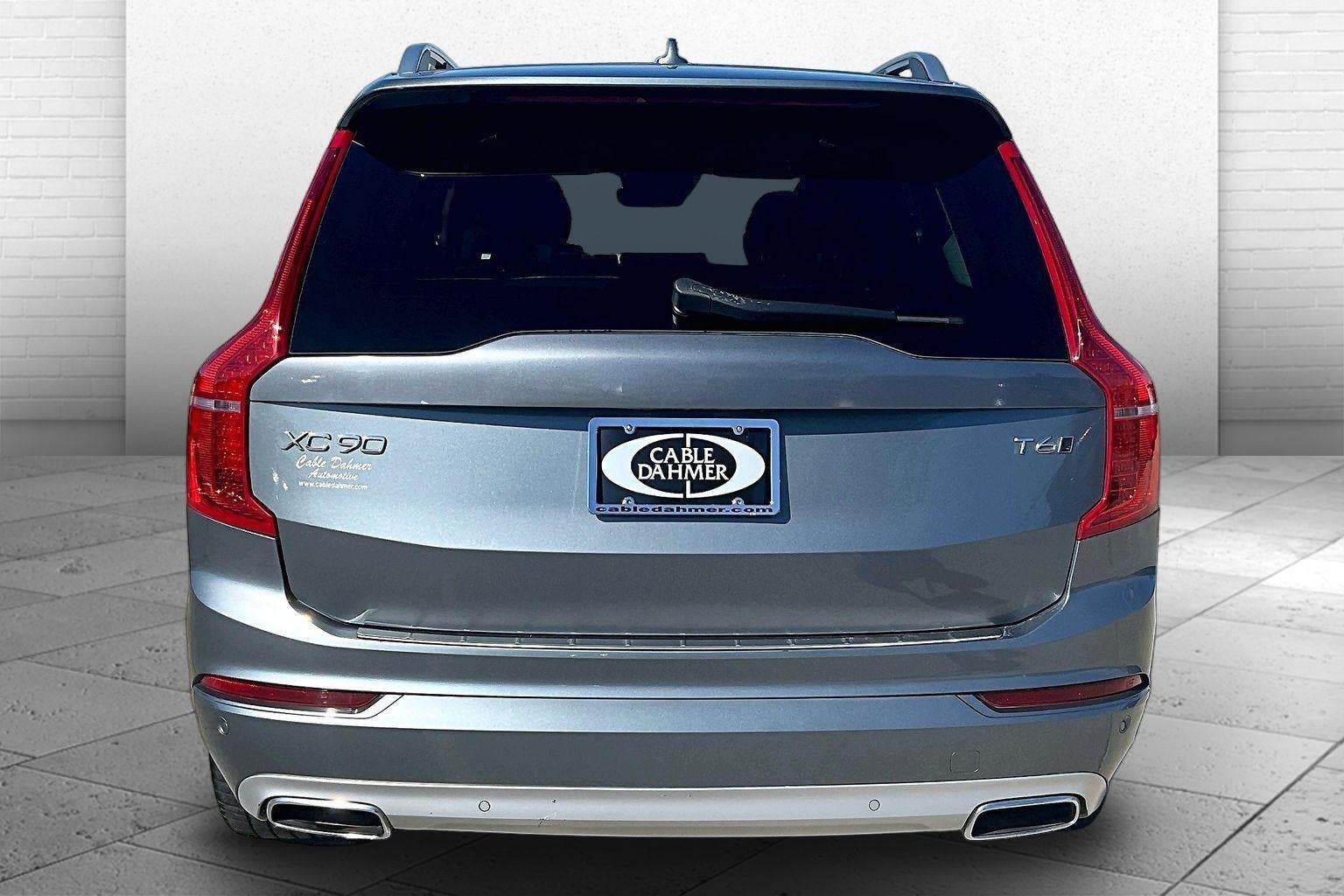 2018 Volvo XC90 Momentum