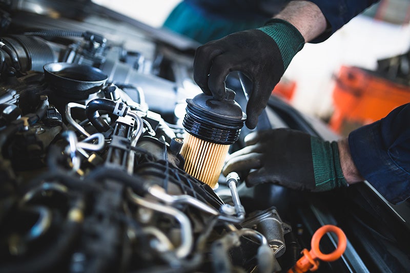 Changing oil filter